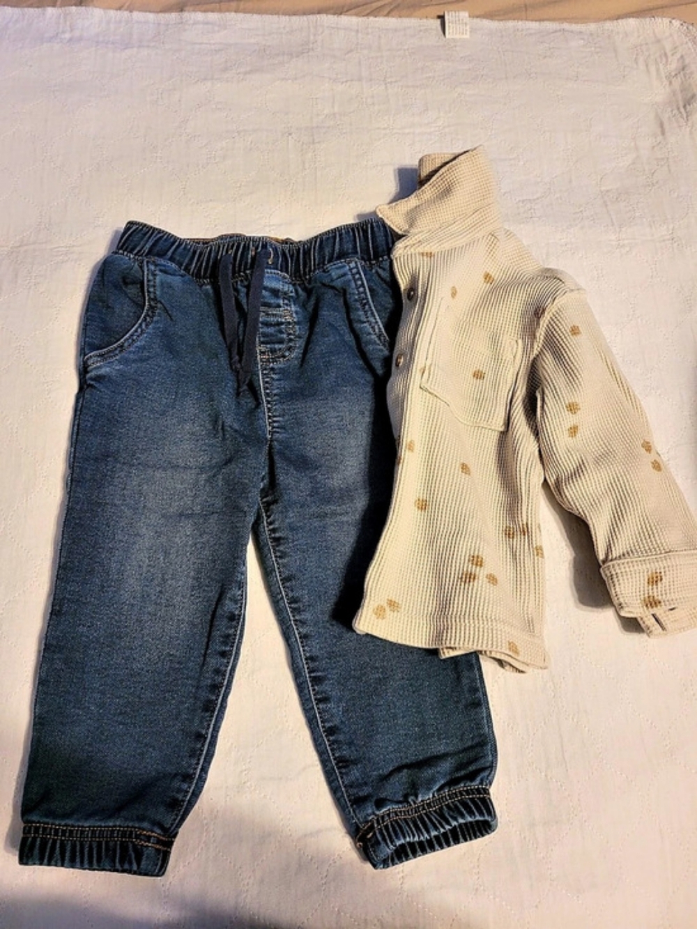 Carter's 2-Piece Waffle Shirt and Denim Jogger Set Size 2M